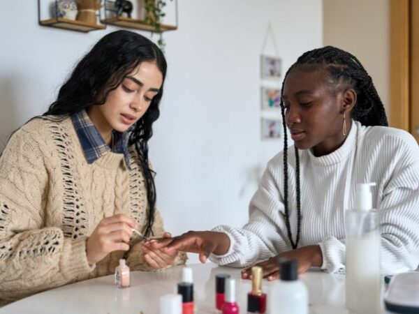 I can help Dar Hosea Residents as a Beautician